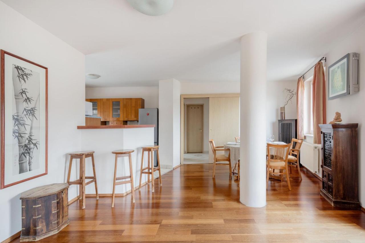 Bright And Spacious Penthouse W/ Terrace & Parking Budapeste Exterior foto